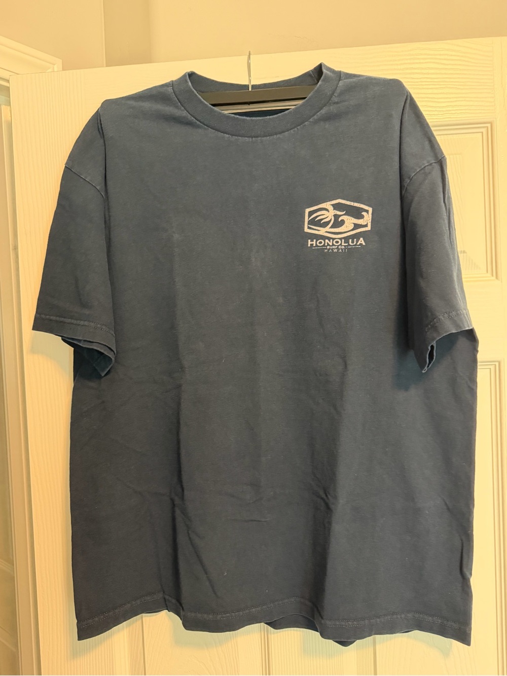 Honolua Short-Sleeve Crew T-Shirt in Navy Blue
